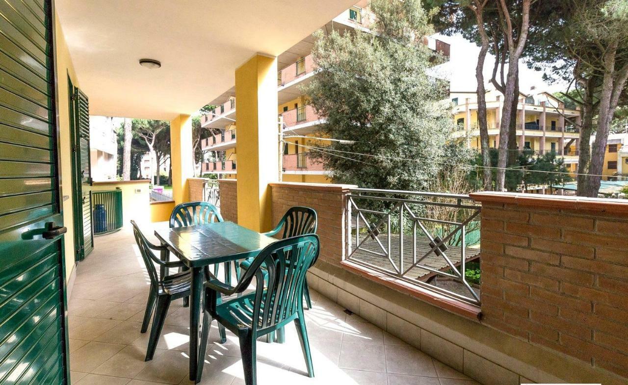 Le Terrazze Apartments Lido di Spina Luaran gambar