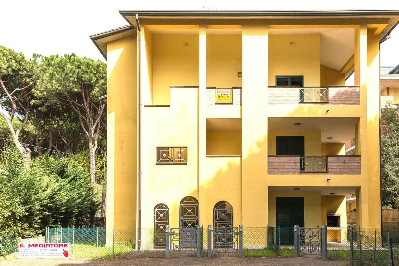 Le Terrazze Apartments Lido di Spina Luaran gambar