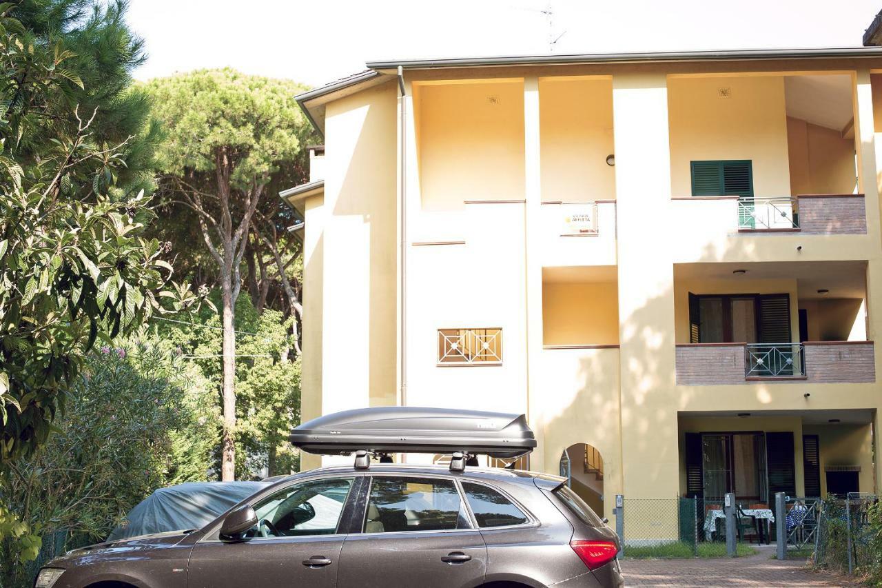 Le Terrazze Apartments Lido di Spina Luaran gambar